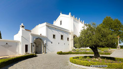 Convento do Espinheiro Hotel & Spa